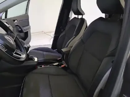 Photo 74 Renault Captur  TCe 90