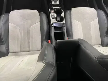 Photo 29 Peugeot 2008  Electrique 136 ch