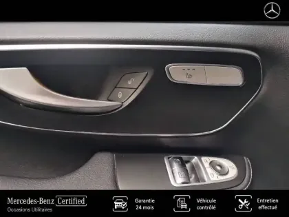 Photo 20 Mercedes EQV  300 Long 204 ch