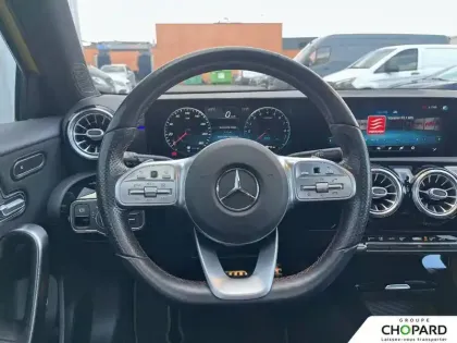 Photo 15 Mercedes Classe A  250 e 8G-DCT