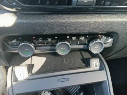 Photo 14 Citroën C4  BlueHDi 130 EAT8