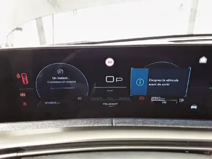 Photo 86 Peugeot 3008  Hybrid 136 e-DCS6
