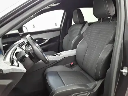 Photo 30 Peugeot 3008  Hybrid 136 e-DCS6