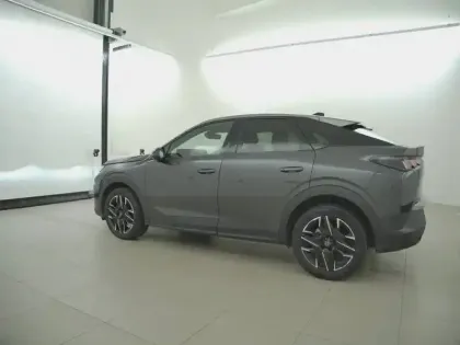 Photo 54 Peugeot 3008  Hybrid 136 e-DCS6