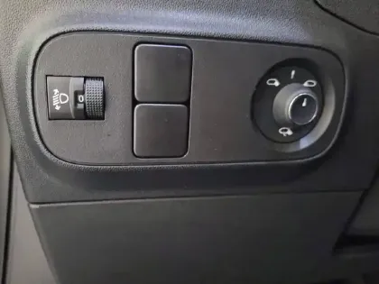 Photo 48 Citroën C3 Gén. III Ph2 C-Series 5