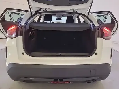 Photo 25 Citroën C4 Gén. III Ph1 NG YOU 5