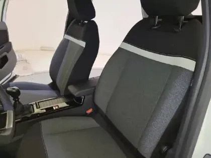 Photo 10 Citroën C4  PureTech 100 BVM6