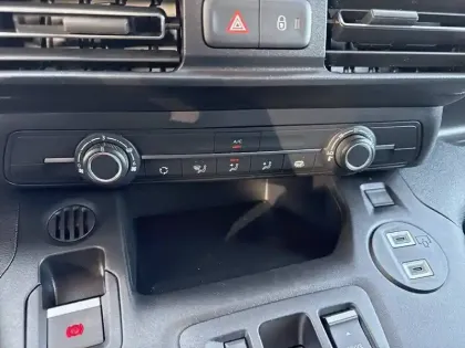 Photo 20 Citroën Berlingo  VAN M 650KG BLUEHDI 130 S&S EAT8