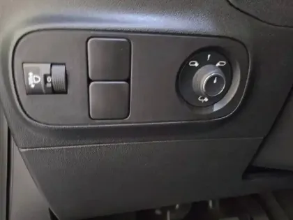 Photo 25 Citroën C3 Gén. III Ph2 C-Series 5