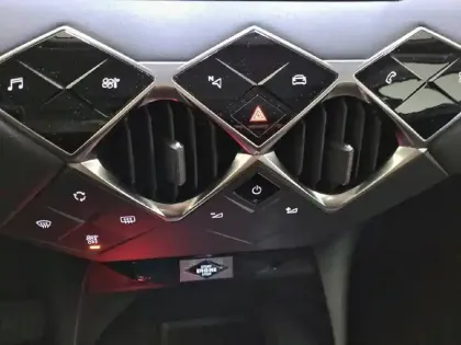 Photo 57 DS DS 3  Crossback BlueHDi 130 S&S EAT8