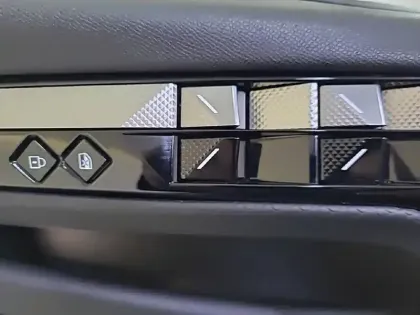 Photo 58 DS DS 4  PureTech 130 EAT8