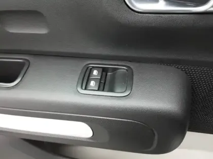 Photo 17 Citroën C3  PureTech 82 S&S BVM5