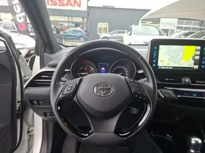 Photo 7 Toyota C-HR  Hybride 122h
