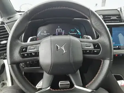 Photo 11 DS Ds 7 DS7 Crossback Hybride E-Tense 300 EAT8 4x4