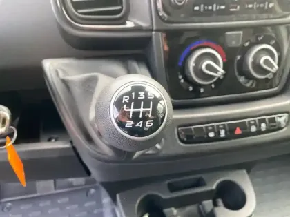 Photo 13 Citroën Jumper  FOURGON TOLE 33 L2H2 140 S&S BVM6