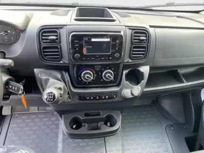 Photo 7 Citroën Jumper  FOURGON TOLE 33 L2H2 140 S&S BVM6