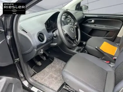 Photo 7 Volkswagen Up  1.0 60 BlueMotion Technology BVM5