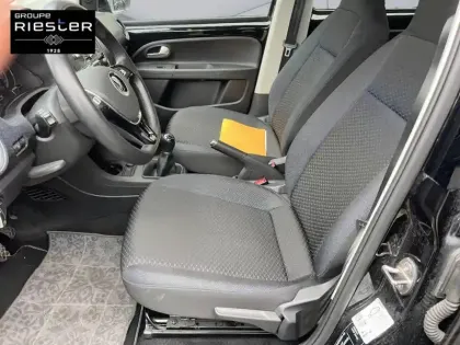 Photo 8 Volkswagen Up  1.0 60 BlueMotion Technology BVM5