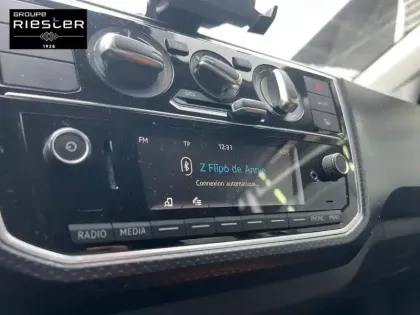 Photo 15 Volkswagen Up  1.0 60 BlueMotion Technology BVM5