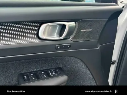 Photo 21 Volvo Xc40  B3 163 ch DCT7