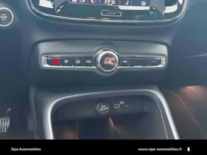 Photo 16 Volvo Xc40  B3 163 ch DCT7