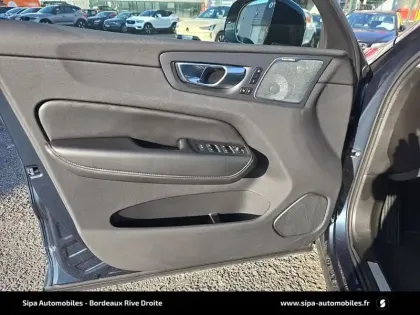 Photo 24 Volvo Xc60  T6 AWD Hybride rechargeable 253 ch+145 ch Geartronic 8