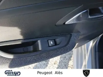 Photo 12 Peugeot 208  Electrique 50 kWh 136ch