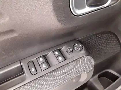 Photo 24 Citroën C3 Aircross  PureTech 130 S&S EAT6