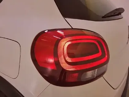 Photo 24 Citroën C3  BlueHDi 100 S&S BVM6