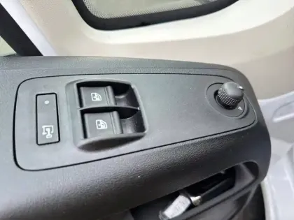 Photo 28 Citroën Jumper  FOURGON TOLE 33 L2H2 140 S&S BVM6