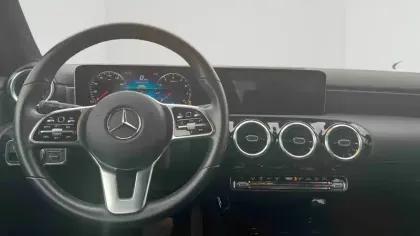 Photo 5 Mercedes Classe A  180 7G-DCT