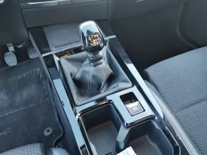 Photo 13 Opel Astra  1.2 Turbo 110 ch BVM6