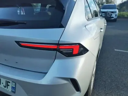 Photo 16 Opel Astra  1.2 Turbo 110 ch BVM6