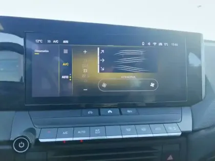 Photo 21 Opel Astra  1.2 Turbo 110 ch BVM6