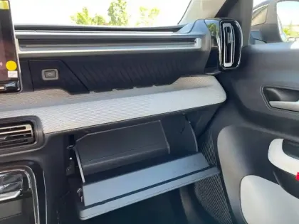 Photo 23 Citroën C3 Aircross e- 113 Automatique