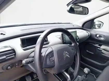 Photo 7 Citroën C4 Cactus  PureTech 110 S&S BVM6