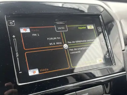 Photo 30 Suzuki Vitara  1.5 Dualjet Hybrid Auto