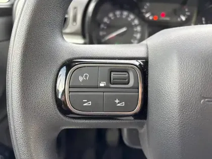 Photo 17 Citroën C3  SOCIETE PURETECH 83 S&S BVM