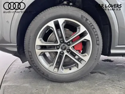 Photo 26 Audi Q5  TFSI 204 ch Hybride S tronic 7