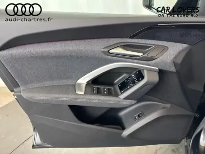 Photo 20 Audi Q5  TFSI 204 ch Hybride S tronic 7
