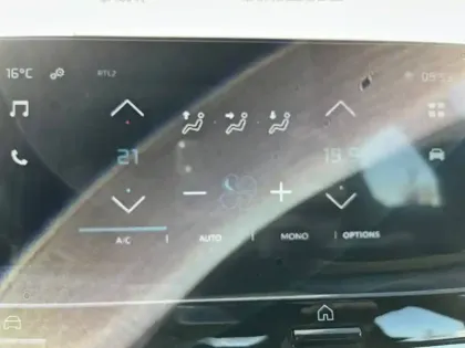 Photo 19 Citroën C4 e- 136 ch autonomie standard  Automatique