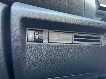 Photo 17 Citroën C4 e- 136 ch autonomie standard  Automatique