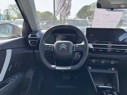 Photo 8 Citroën C4 e- 136 ch autonomie standard  Automatique