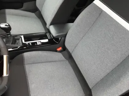 Photo 10 Citroën C4  PureTech 130 S&S BVM6