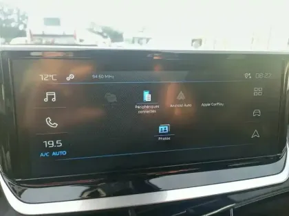 Photo 38 Peugeot 2008  100 S&S BVM6