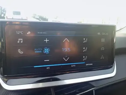 Photo 34 Peugeot 2008  100 S&S BVM6