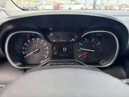 Photo 9 Citroën C3 Aircross  PureTech 110 S&S BVM6