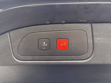 Photo 53 DS DS 7 Gén. I Ph1 NG Louvre 5