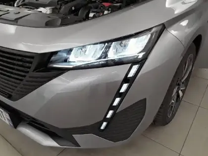 Photo 15 Peugeot 308  PHEV 180 e-EAT8