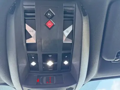 Photo 29 DS Ds 7 DS7 Crossback Hybride E-Tense 225 EAT8